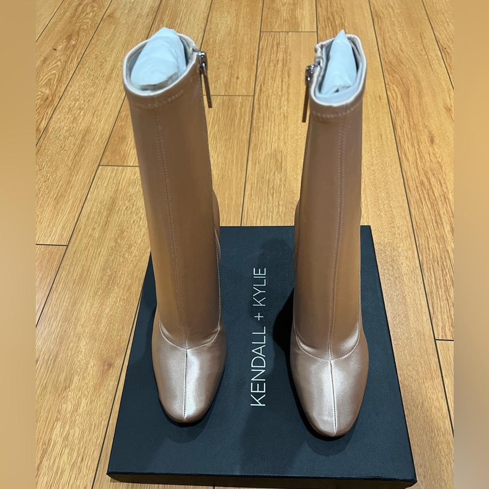 Kendall & Kylie Women Boots. Brand new in original box box. Size 7.5